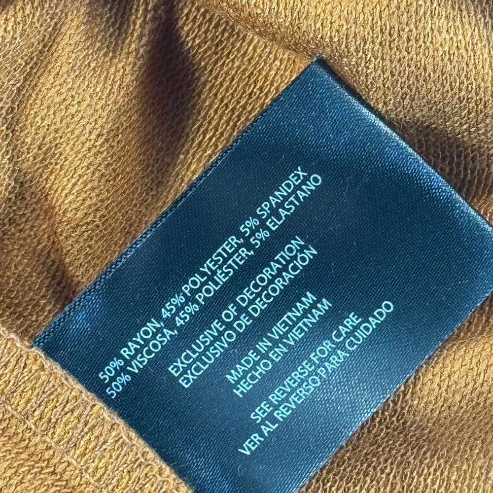 Banana Republic Boatneck Long Sleeve Top Rayon Blend Stretch Tee New - Picture 5 of 7